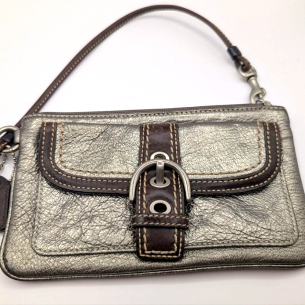 Coach Vintage Soho Mini Silver Metallic Zip Wristlet - Picture 6 of 15
